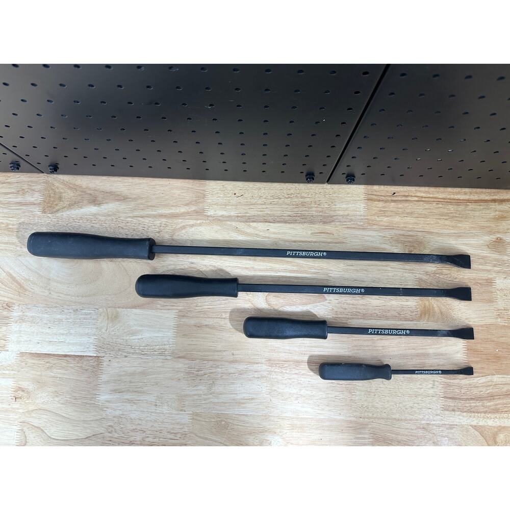 Pittsburgh Set of 4 Pry Bars